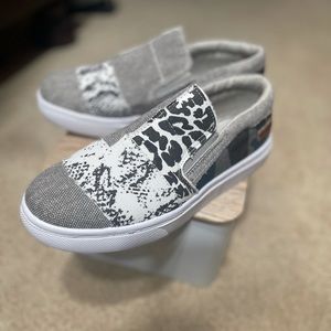 JOLIMALL slip on sneakers